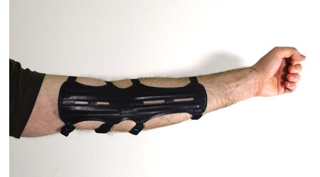 купите Крага для защиты предплечья Junxing JX107L (черная, кордура, 3 липучки) в Ставрополе